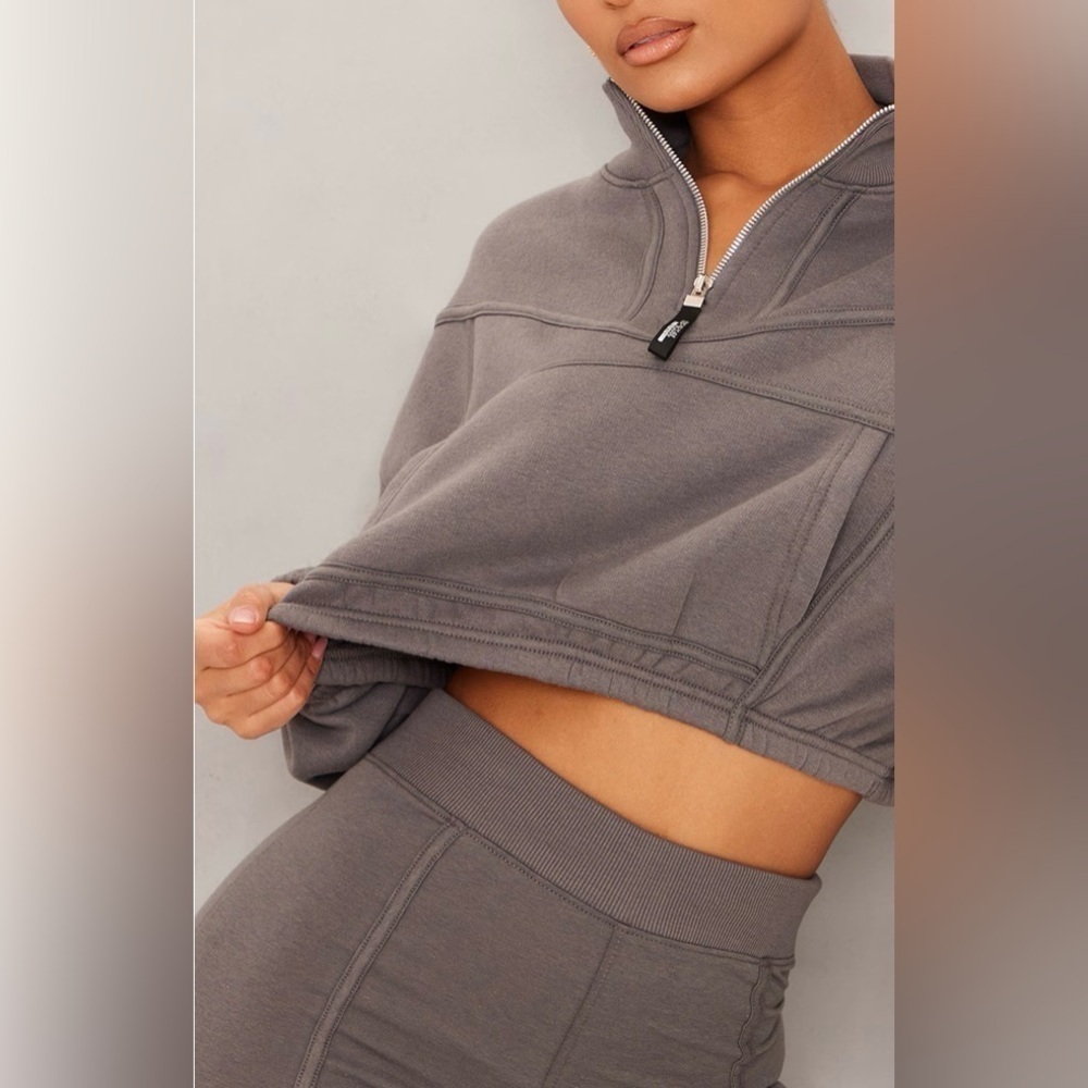 Pretty Little Thing Zip Tape Funnel Neck Oversized Cropped Sweatshirt Size 8